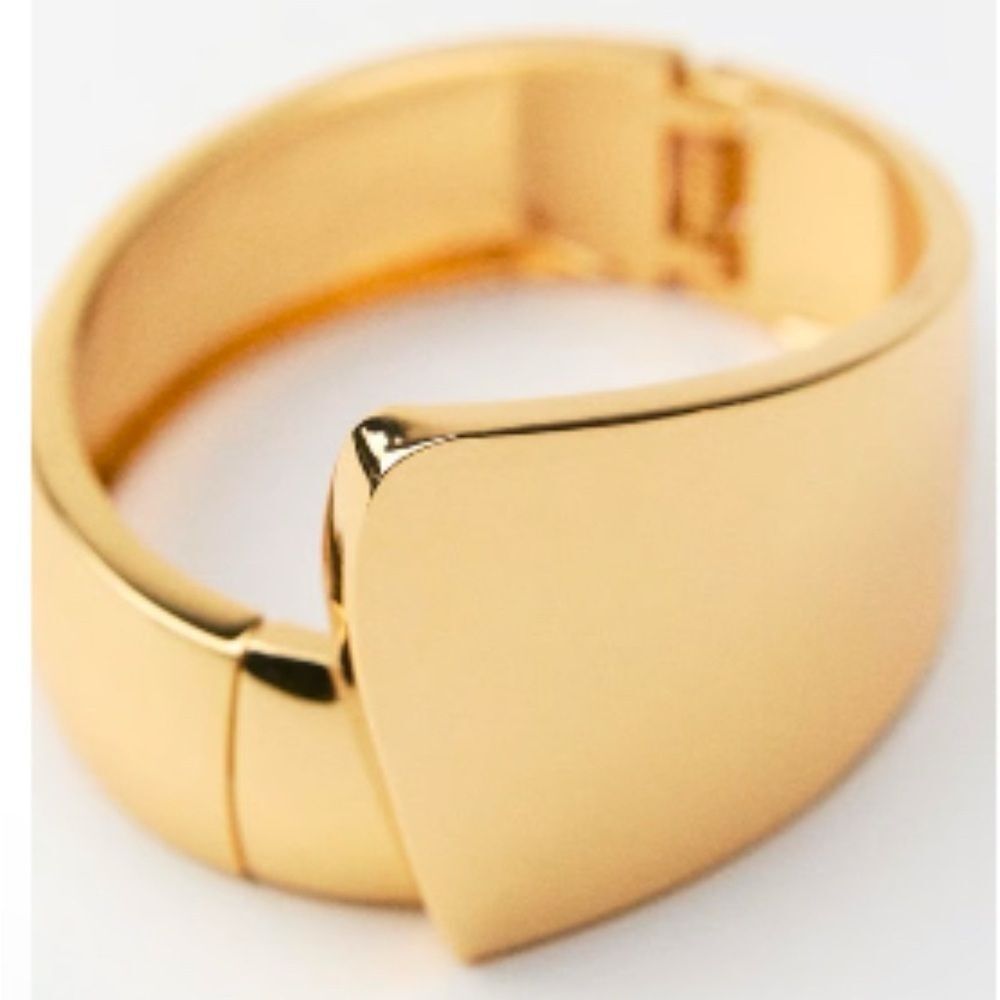 Zara NWT Chunky Asymmetrical Gold-Tone Bangle Bracelet